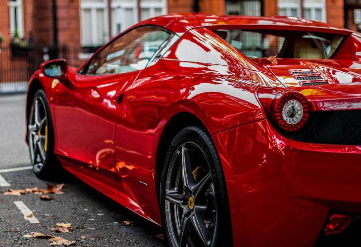 Ferrari представила самый мощный в мире серийный родстер