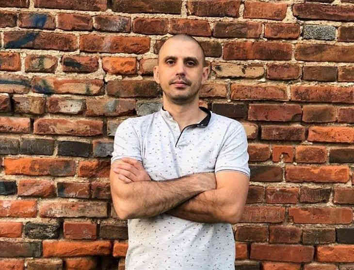 Что делать, если уронили телефон в воду? Лайфхаки от мастера сервисного центра по ремонту мобильных устройств Что делать, если уронили телефон в воду? Лайфхаки от мастера сервисного центра по ремонту мобильных устройств