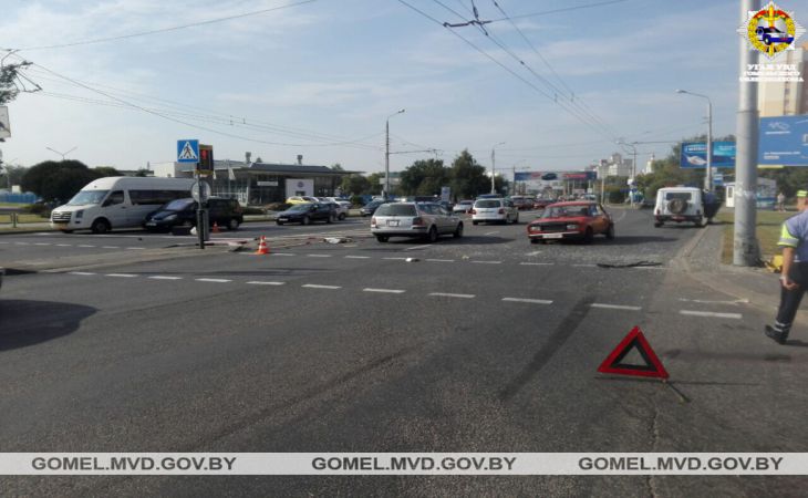 Серьёзное ДТП в Гомеле: в «Жигулях» взорвался газовый баллон. Пострадали пешеходы