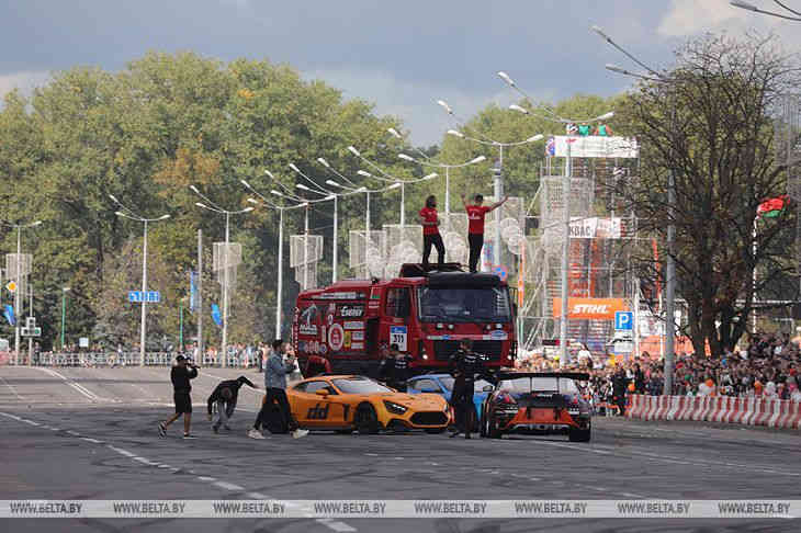 Минск отмечает свой 952 день рождения. Что происходит на городских улицах