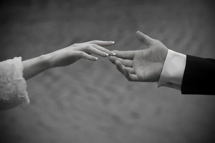 Две жены избили мужа за желание обзавестись третьей Две жены избили мужа за желание обзавестись третьей