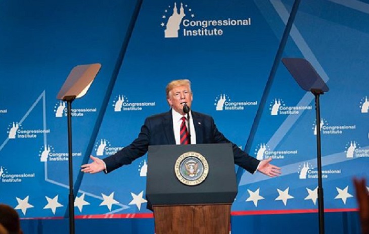 Трамп объяснил оранжевый цвет своей кожи