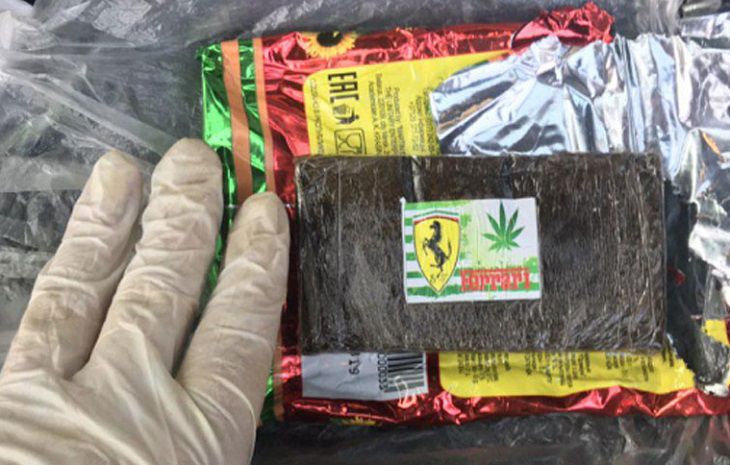 Улетные стрижки. В Минске за торговлю гашишем задержали парикмахершу Улетные стрижки. В Минске за торговлю гашишем задержали парикмахершу