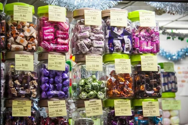 В Беларуси запретили некоторые конфеты и печенье из России
