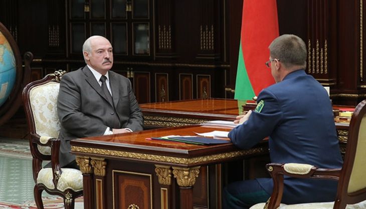 Директор Школы Трахнул Школьницу В Кабинете Директор Школы Трахнул Школьницу В Кабинете