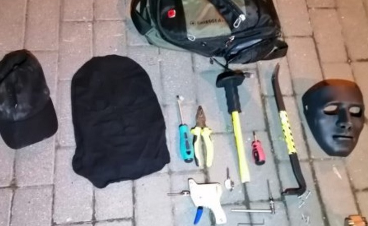 В Подмосковье 47-летний белорус пытался вскрыть банкомат