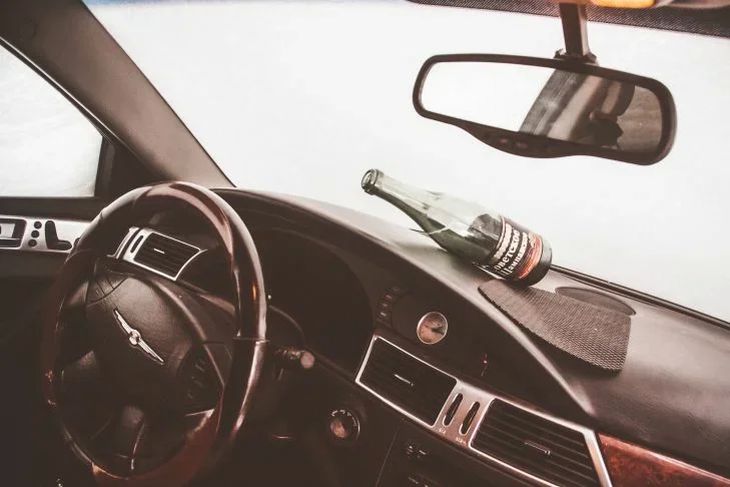 В Малорите муж пожаловался в милицию на жену, которая высадила его из машины 