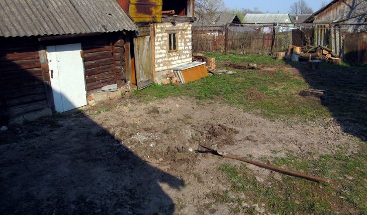 Молодые парни и подросток заживо закопали в Полоцке мужчину. Расследование завершено