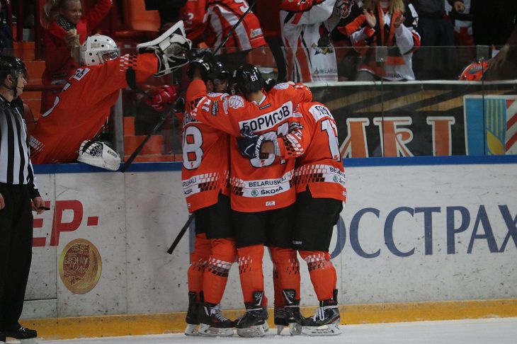 «Юность» второй раз подряд проиграла «Шахтеру» в чемпионате Беларуси по хоккею