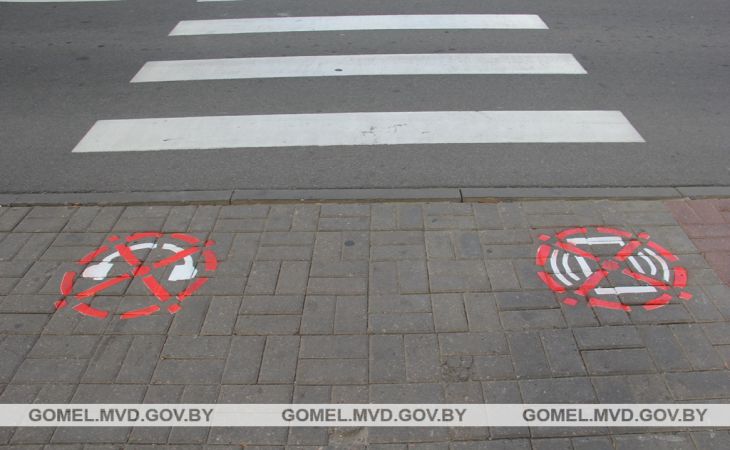 В Гомеле на пешеходных переходах появилась инновационная дорожная разметка В Гомеле на пешеходных переходах появилась инновационная дорожная разметка