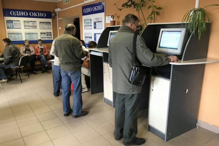 От 800 рублей «чистыми». В Минске прошла мини-ярмарка вакансий. Также узнали, куда возьмут со статьей в трудовой