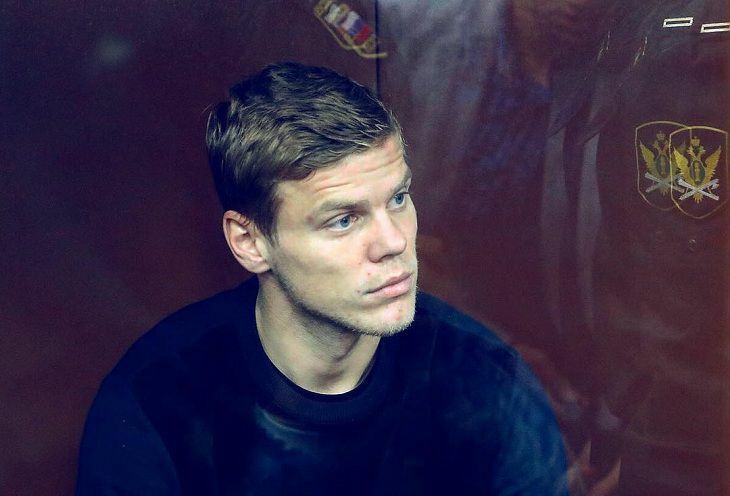 Вот это поворот: Кокорина оставили без футбола Вот это поворот: Кокорина оставили без футбола