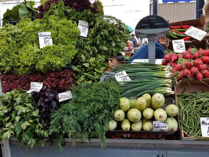 Облепиха от 4,5 руб, малина от 2,5 руб. Какие цены предлагают на Комаровском рынке за «витамины»  