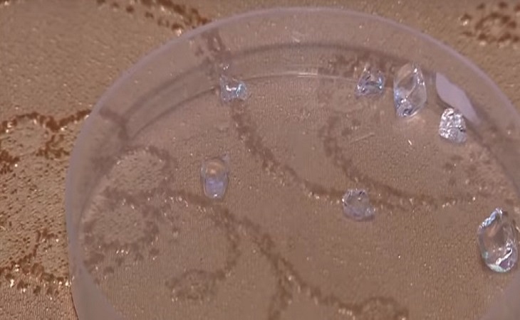 Офтальмолог рассказала, почему армянская девушка плачет кристаллами Офтальмолог рассказала, почему армянская девушка плачет кристаллами