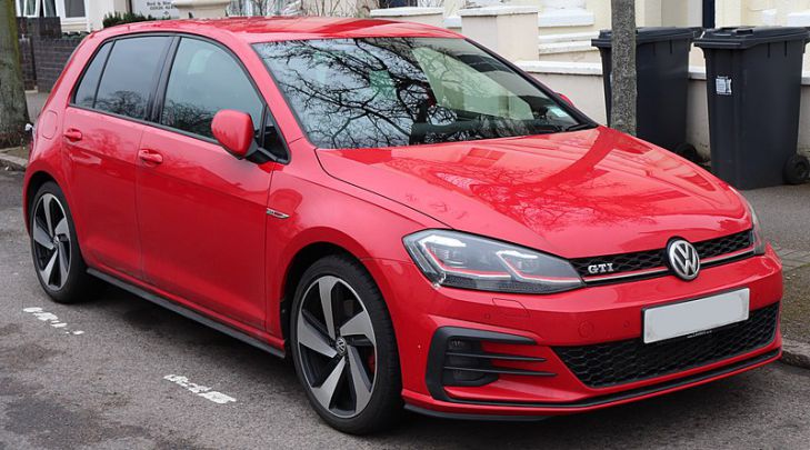 Volkswagen тестирует «заряженный» Golf GTI на Нюрбургринге Volkswagen тестирует «заряженный» Golf GTI на Нюрбургринге