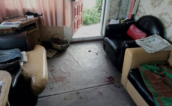 В Гродненском районе парень избил сожителя матери за то, что ему не открыли дверь