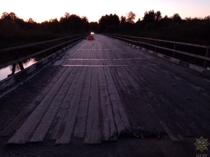 Угроза обрушения: в Октябрьском районе закрыли мост