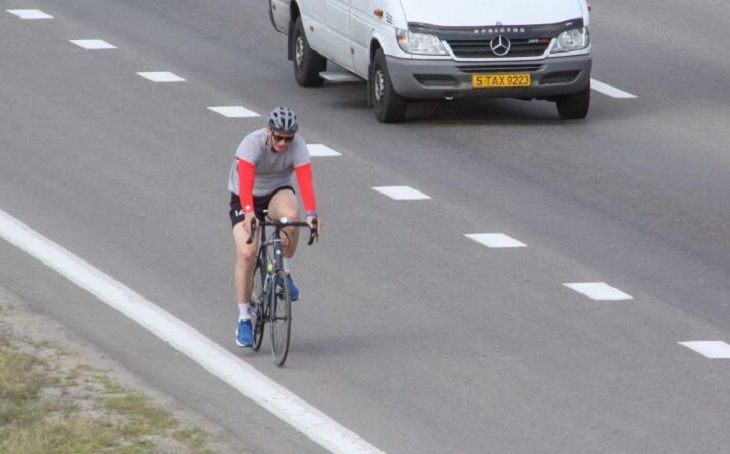 Начальник ГАИ Беларуси: мы не против того, чтобы совершеннолетние велосипедисты выезжали на проезжую часть