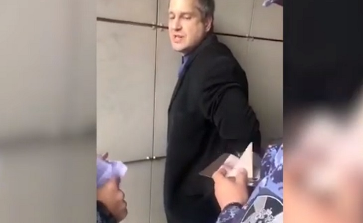 Полковника СК смертельно ранили ножом на проходной: в СК рассказали подробности трагедии