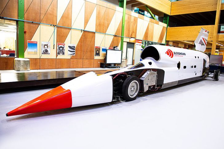 Тринадцать рекордов скорости готовится установить Bloodhound LSR