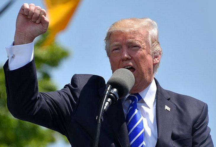 Трамп устроил массовую чистку в Совете национальной безопасности США: что случилось