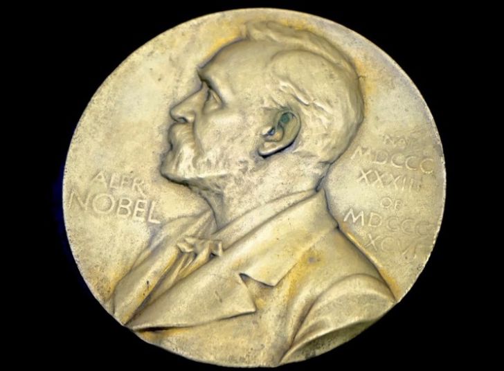 В Стокгольме сегодня назовут имя лауреата Нобелевской премии по физике