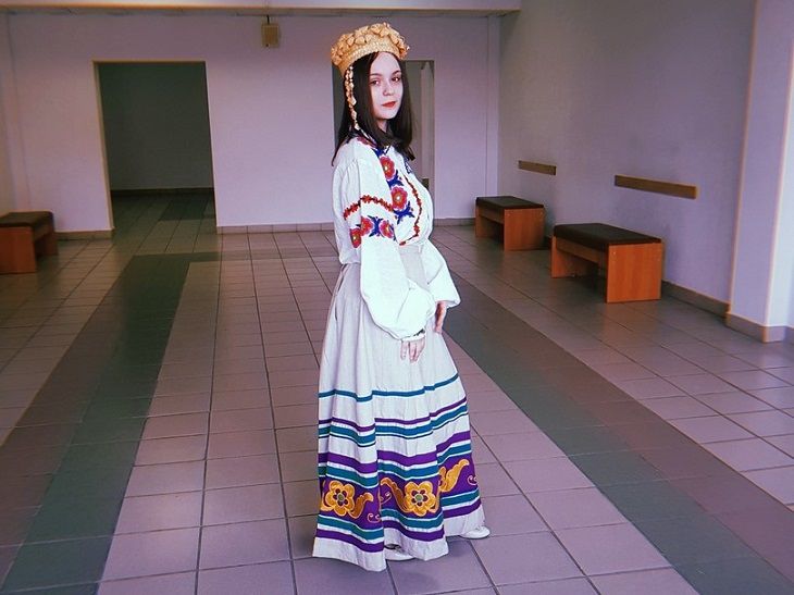 «Часам бывае, што з-за мовы на цябе вешаюць шыльдачку апазіцыянера». Узнали, почему молодежь выбирает белорусский язык