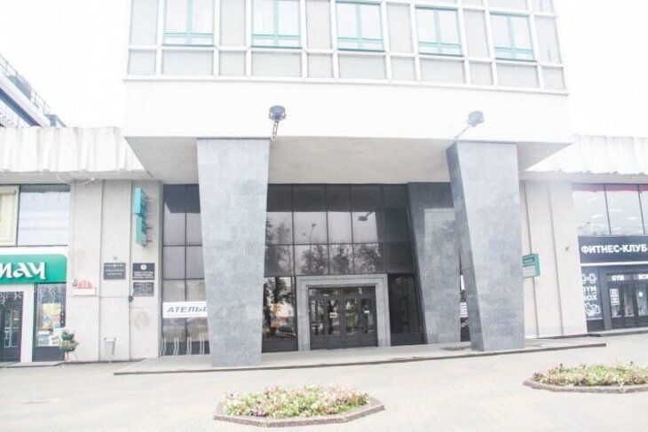 На художника, который пришел на открытие выставки в обнаженном виде, написали заявление в милицию