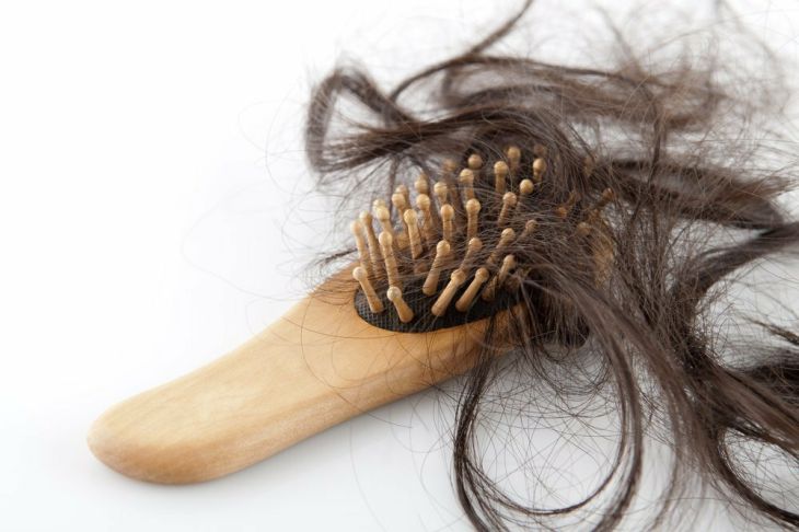 Специалисты рассказали, как предотвратить выпадение волос