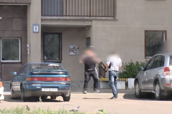 По 20 лет каждому. Вынесен приговор минскому педофилу и сестрам из Новополоцка, продававшим ему своих маленьких дочерей