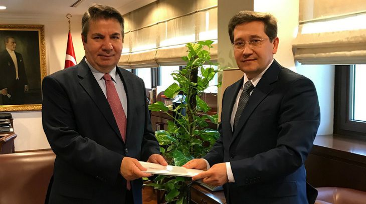Посол Беларуси вручил копии верительных грамот в МИД Турции