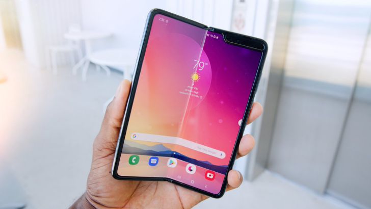Новый Samsung Galaxy Fold 2 оснастят сверхтонким стеклом Новый Samsung Galaxy Fold 2 оснастят сверхтонким стеклом
