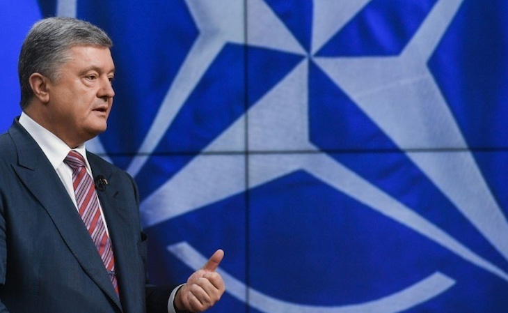 Порошенко уклонился от допроса об исчезновении секретной информации