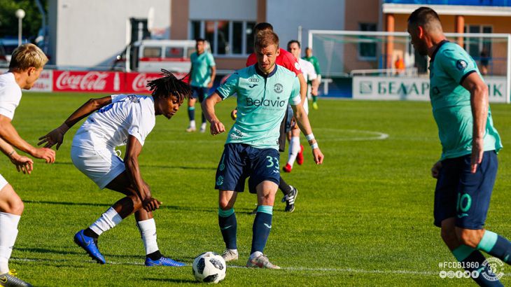 Высшая лига. Чемпионская гонка продолжается Высшая лига. Чемпионская гонка продолжается