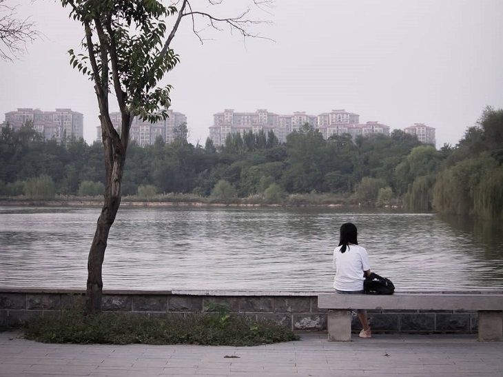 «С иностранцами я коммуницирую минимально». Студентка о начале жизни в Китае.