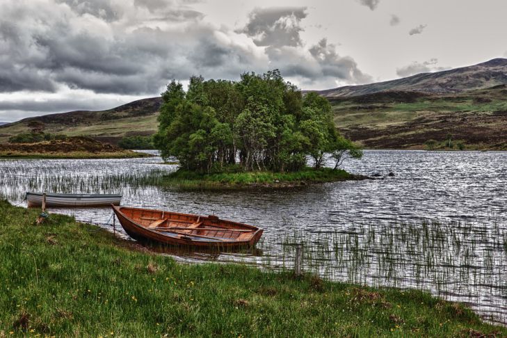 В Шотландии на дне озера обнаружили древние руины