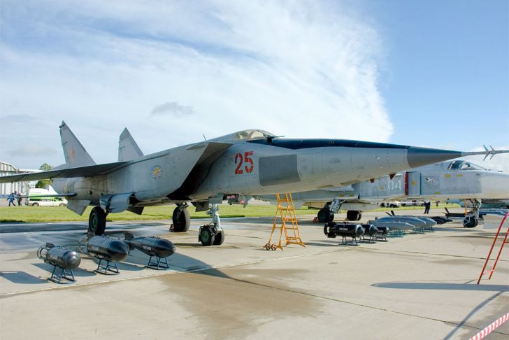 В США назвали быстрейший в мире истребитель МиГ-25 бесполезным