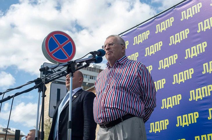 «Было же хорошо». Жириновский призвал вернуть многоженство в России