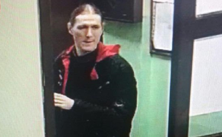 В Киеве педофил пристает к первоклассникам в туалете и пытается проникнуть в детсады