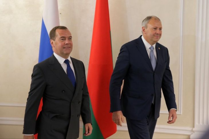 Медведев предложил Румасу сверить часы по вопросам союзной интеграции