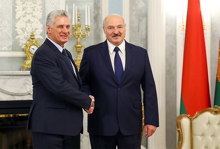 Стало известно, что Лукашенко подарил президенту Кубы Стало известно, что Лукашенко подарил президенту Кубы
