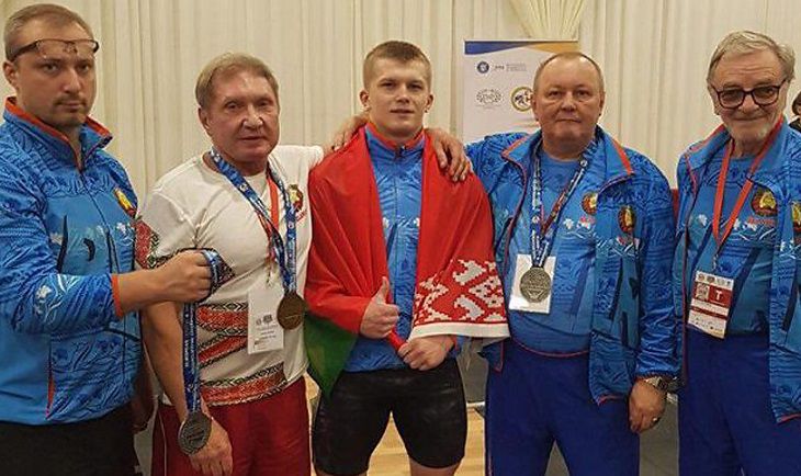 Белорус Игорь Лозко завоевал серебро на юниорском ЧЕ по тяжелой атлетике в Бухаресте