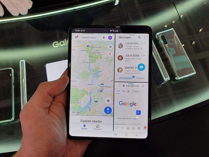 Новый Samsung Galaxy Fold получит вертикальный вырез в дисплее