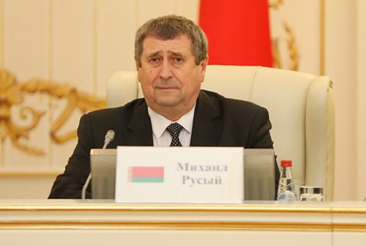 Должны ставить себя на место людей. Помощник Президента о чиновниках