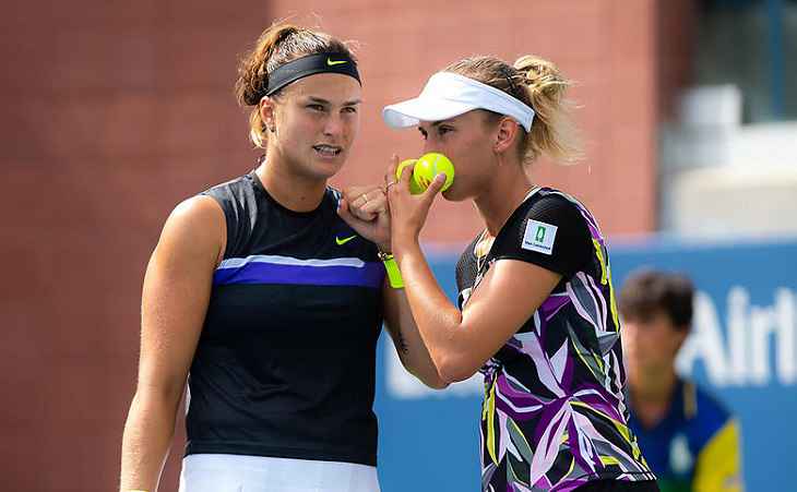 Соболенко и Мертенс проиграли на старте итогового турнира WTA