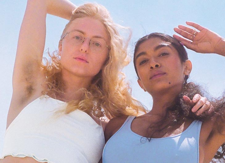 Женщины выставили свои усы напоказ и призвали не стыдиться их Женщины выставили свои усы напоказ и призвали не стыдиться их