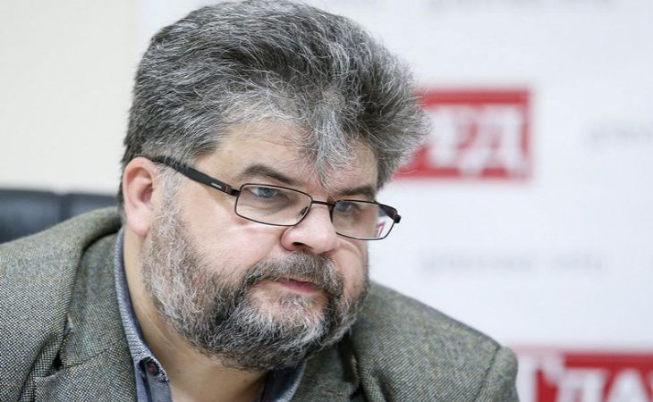 Депутата из партии Зеленского поймали на интимной переписке со жрицей любви во время заседания Депутата из партии Зеленского поймали на интимной переписке со жрицей любви во время заседания