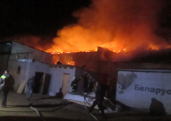 Под Березино горело открытым пламенем предприятие: последствия пожара