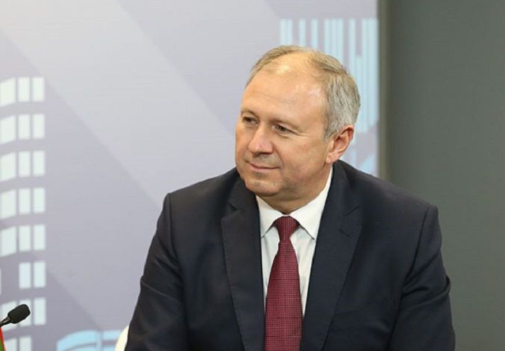 Премьер-министр Беларуси покинул страну