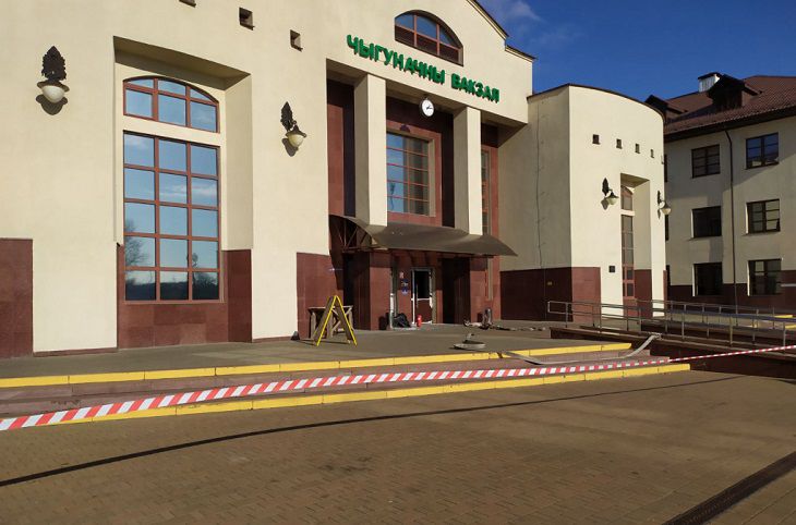 Стало известно, кто «заминировал» ж/д вокзал в Пинске